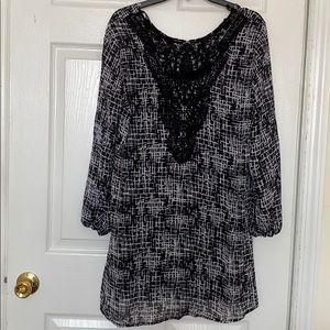 Fifth & Park black & white size small dress